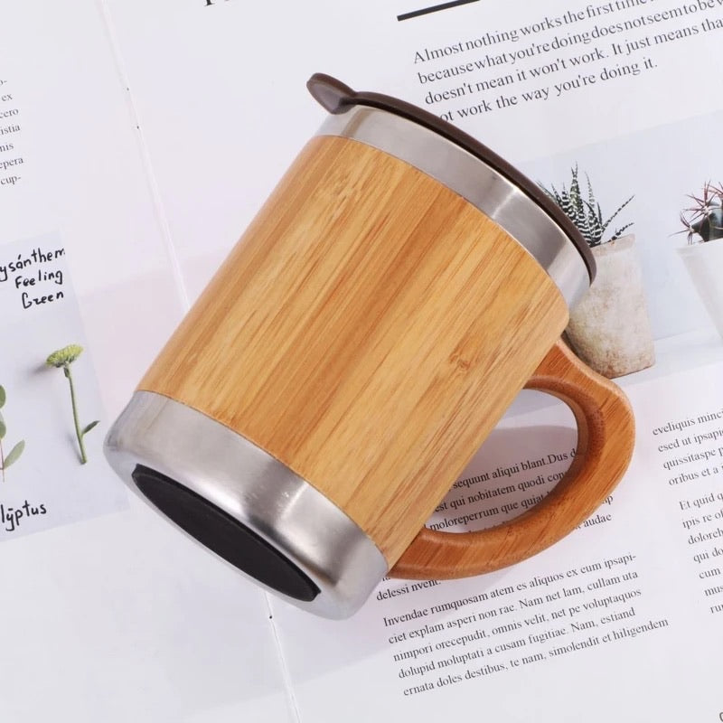Mug en bambou avec couvercle – personnalisable par gravure laser